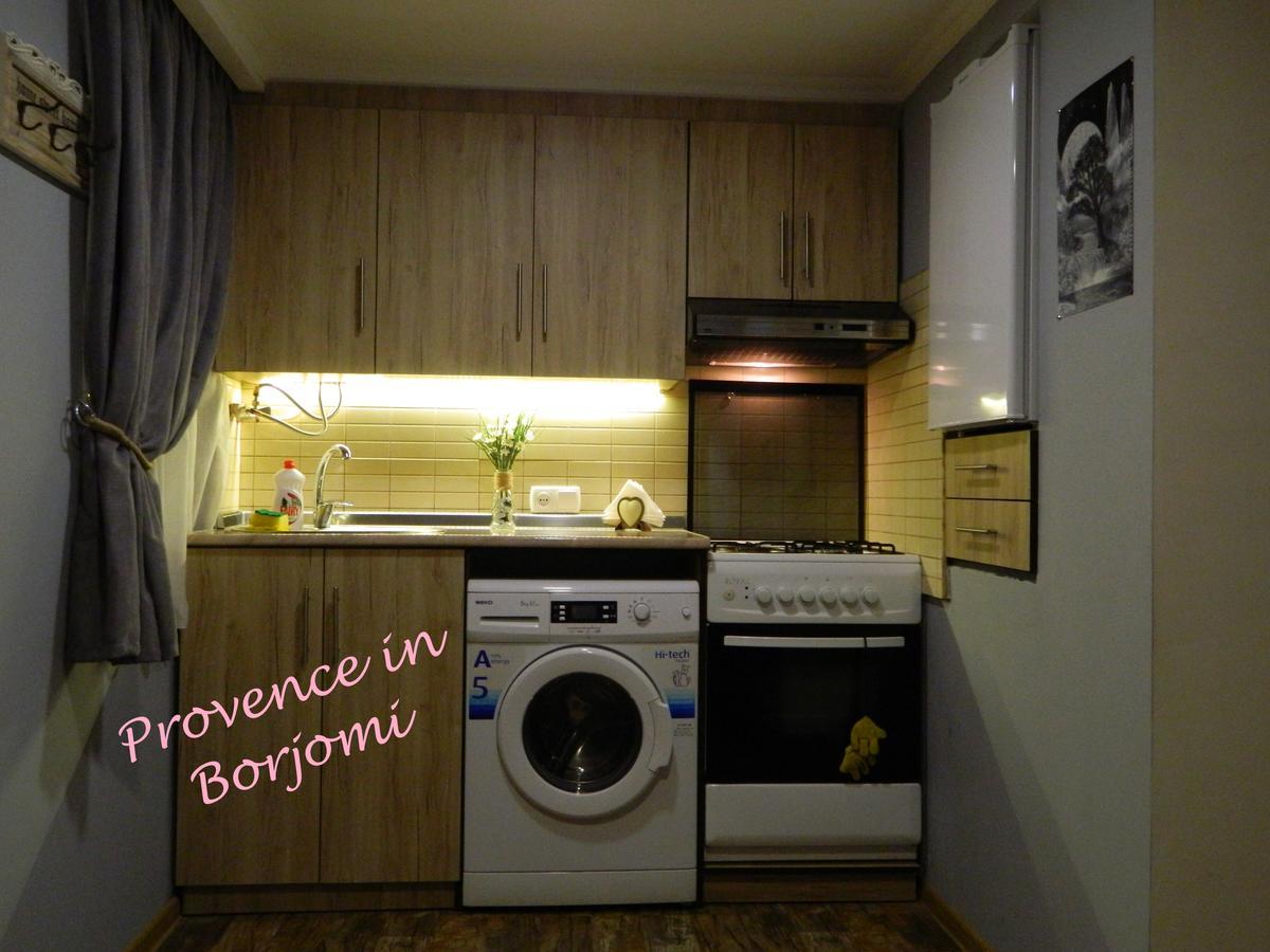 Nikas Guest House Borjomi Esterno foto