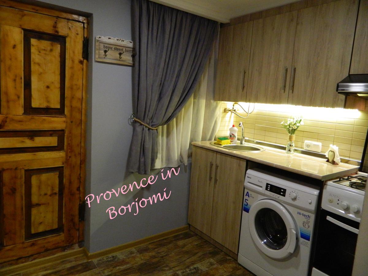 Nikas Guest House Borjomi Esterno foto